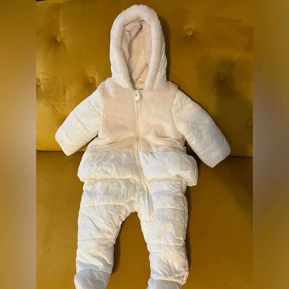 Jessica Simpson baby girls 3-6 month hooded snowsuit